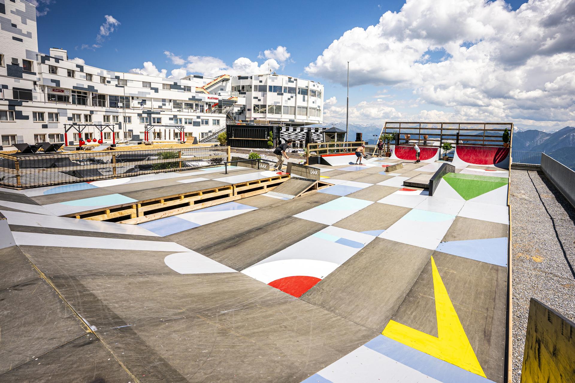 Skatepark Laax Alpen Hotel Investitionen in Hotellerie Weiße Arena Gruppe Aktien