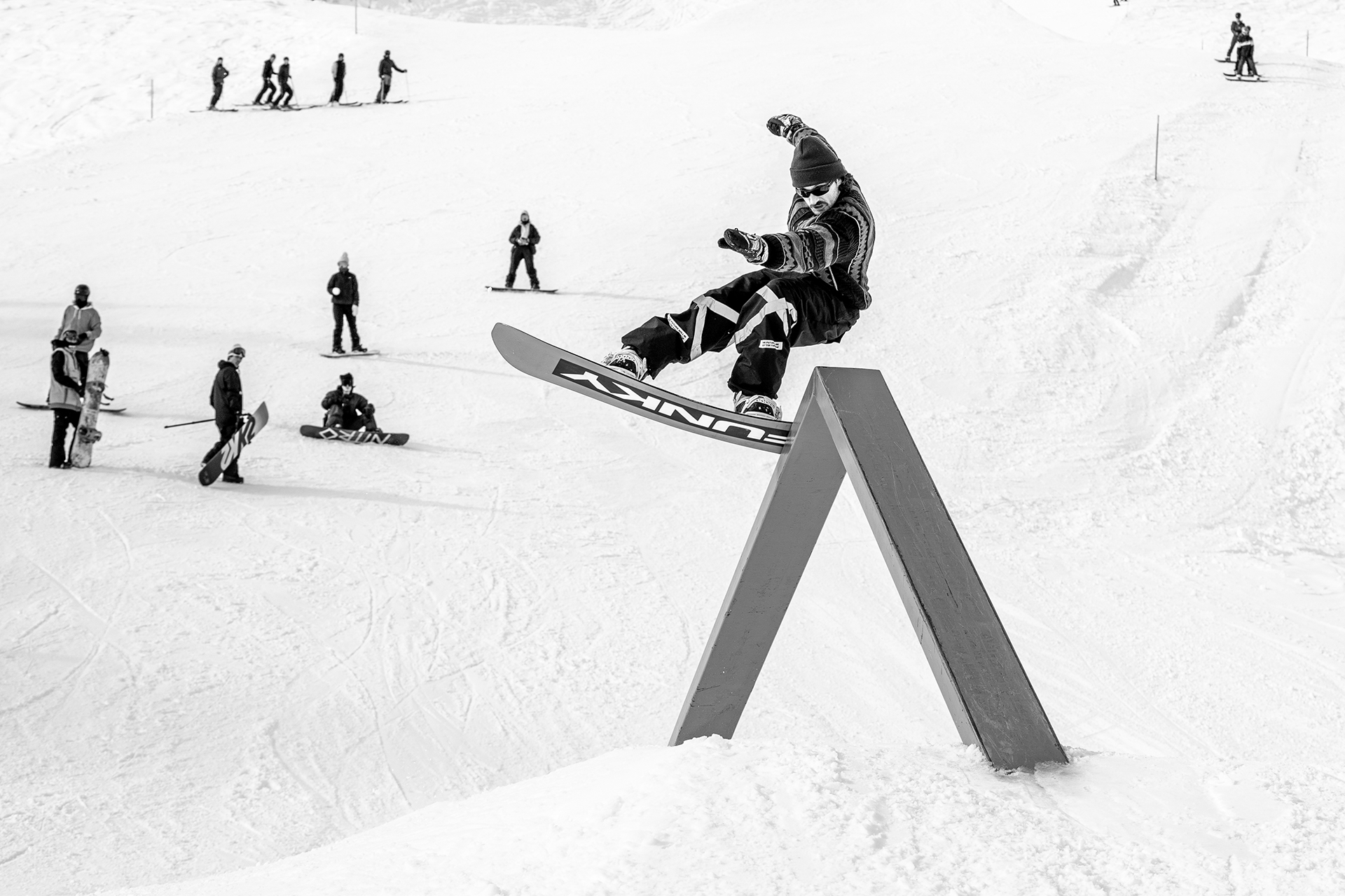 Snowboard Jump Moodbild benefits weiße arena gruppe investieren in wintersport